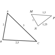 /geometrie2d/triangles/sembl_006.png